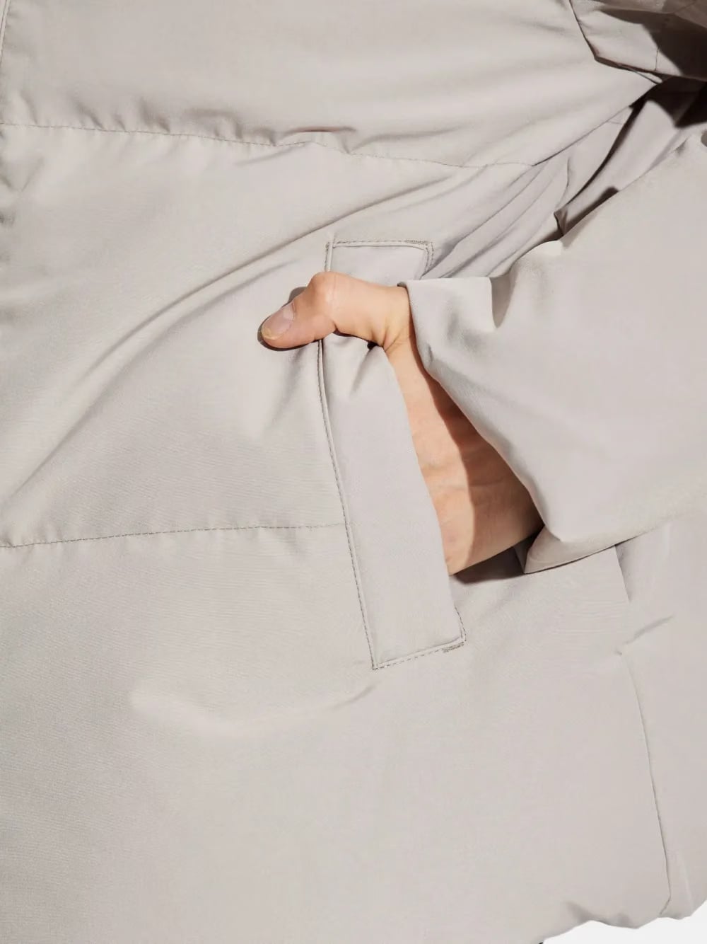 snap-fastening padded Jacket