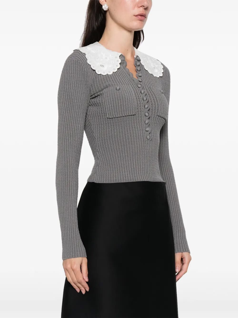 contrasting-collar top