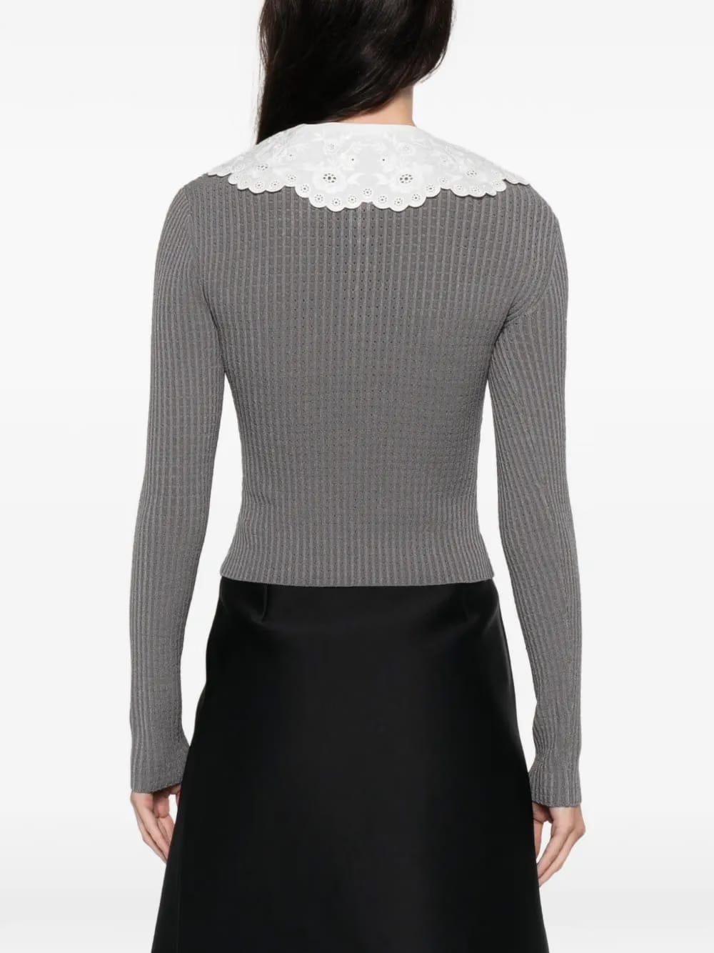 contrasting-collar top