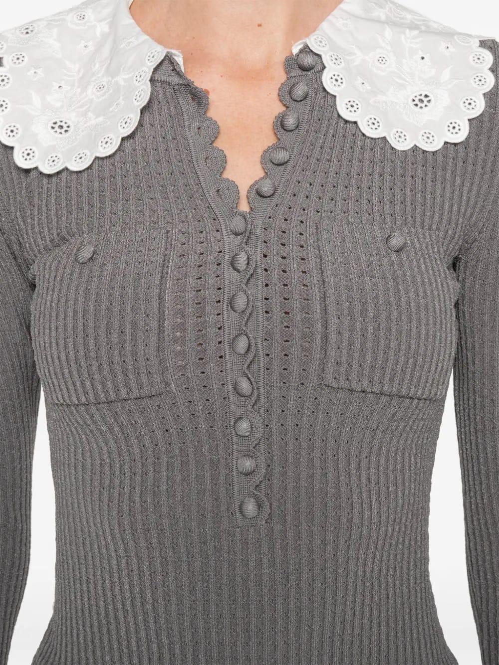 contrasting-collar top