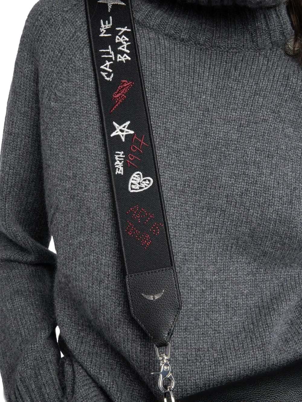 embroidered-details bag strap