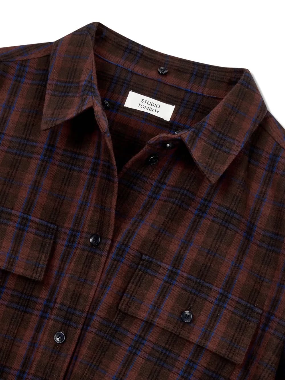 detachable-hood shirt
