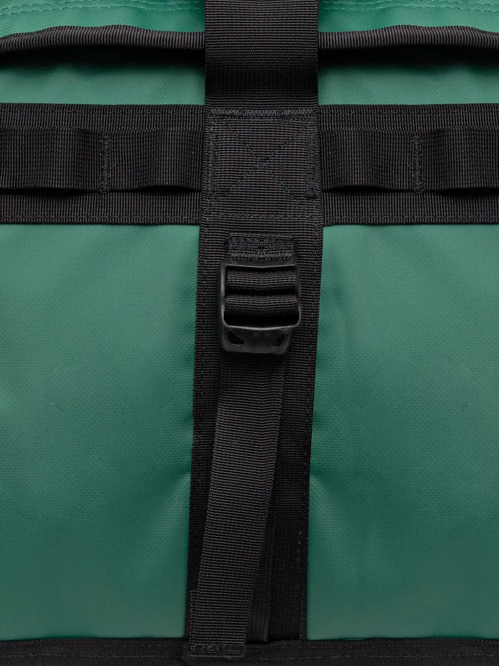 strap luggage holdall