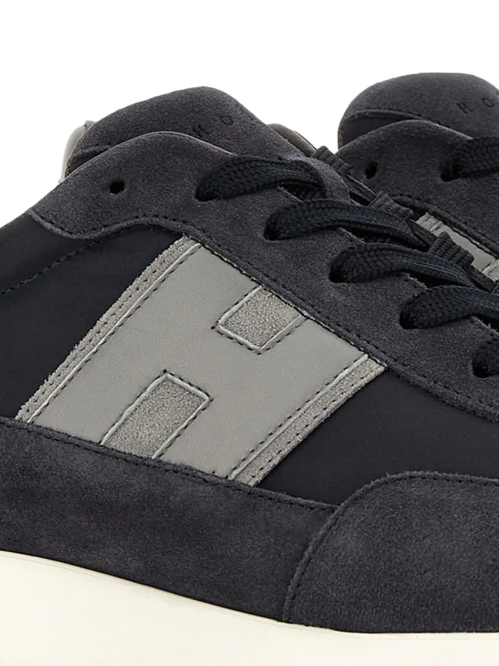 H709 Cube sneakers