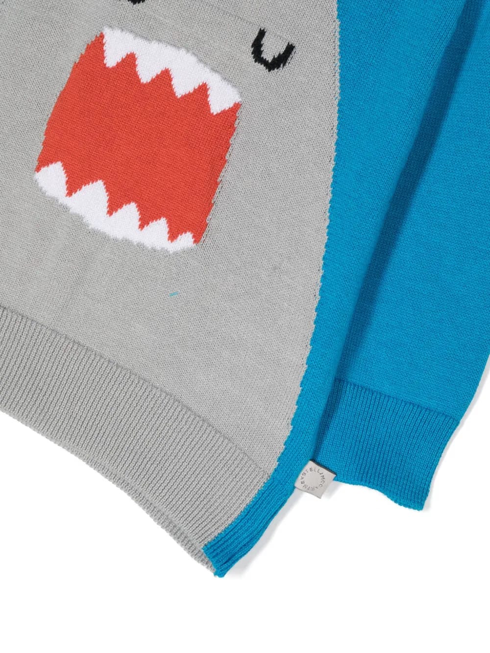 Shark-motif knitted jumper
