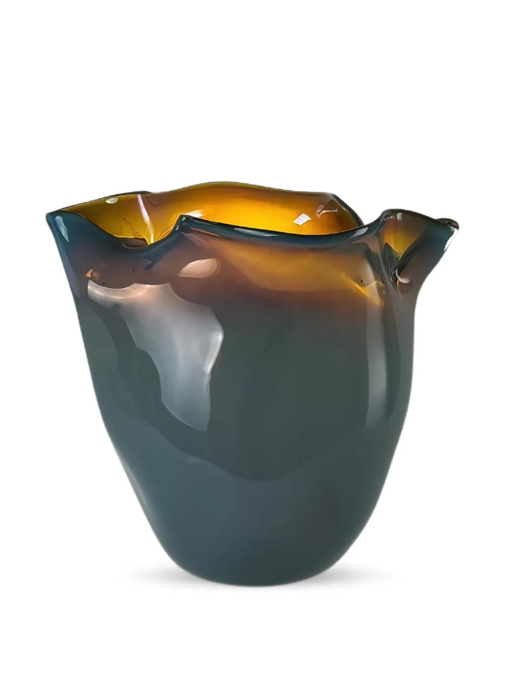 Conch scalloped-edge glass vase (28cm)