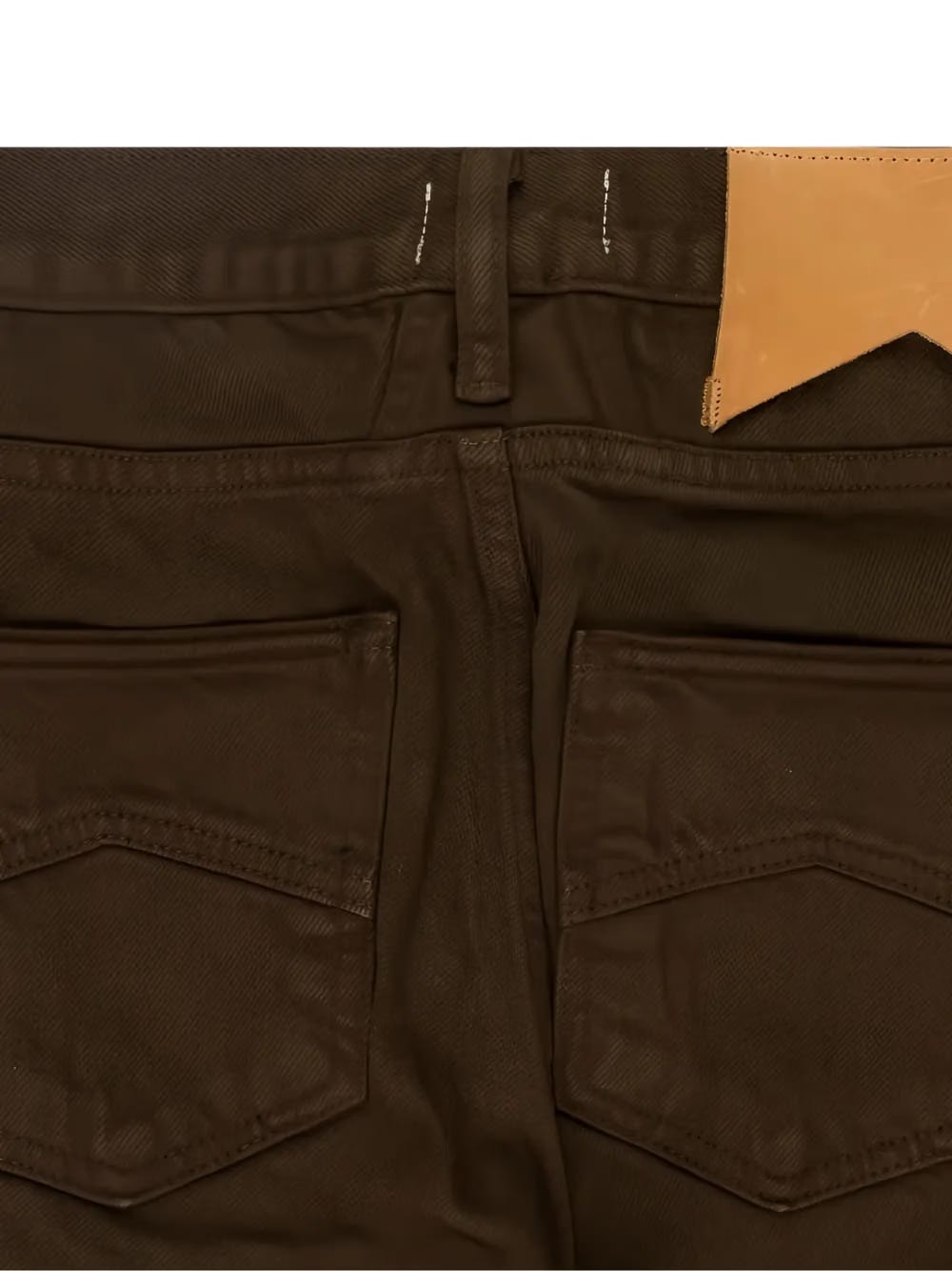 straight-fit jeans