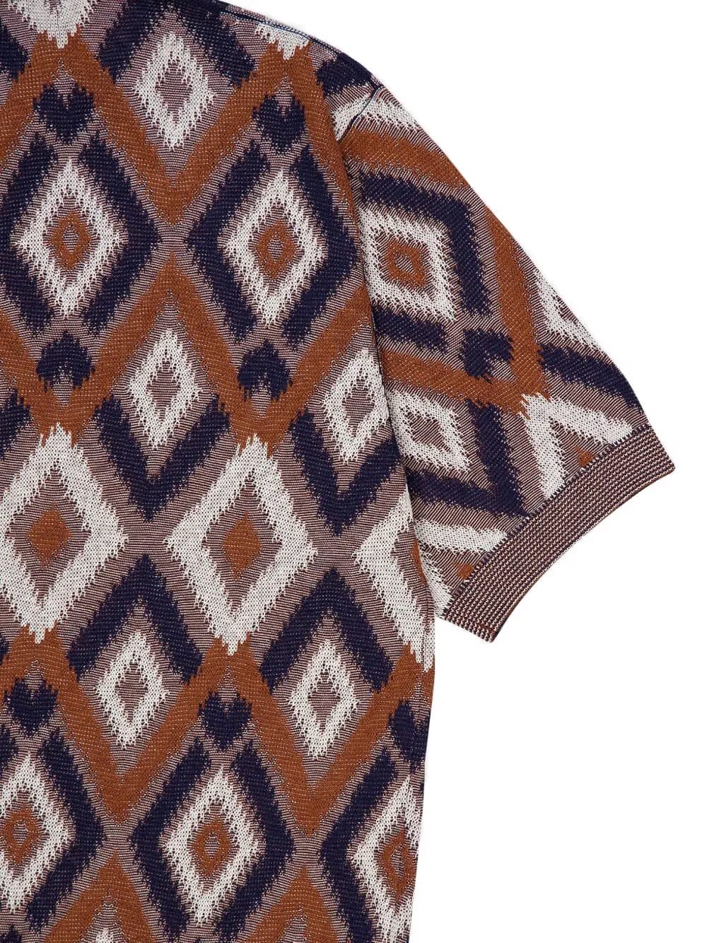 diamond-pattern three-button polo shirt