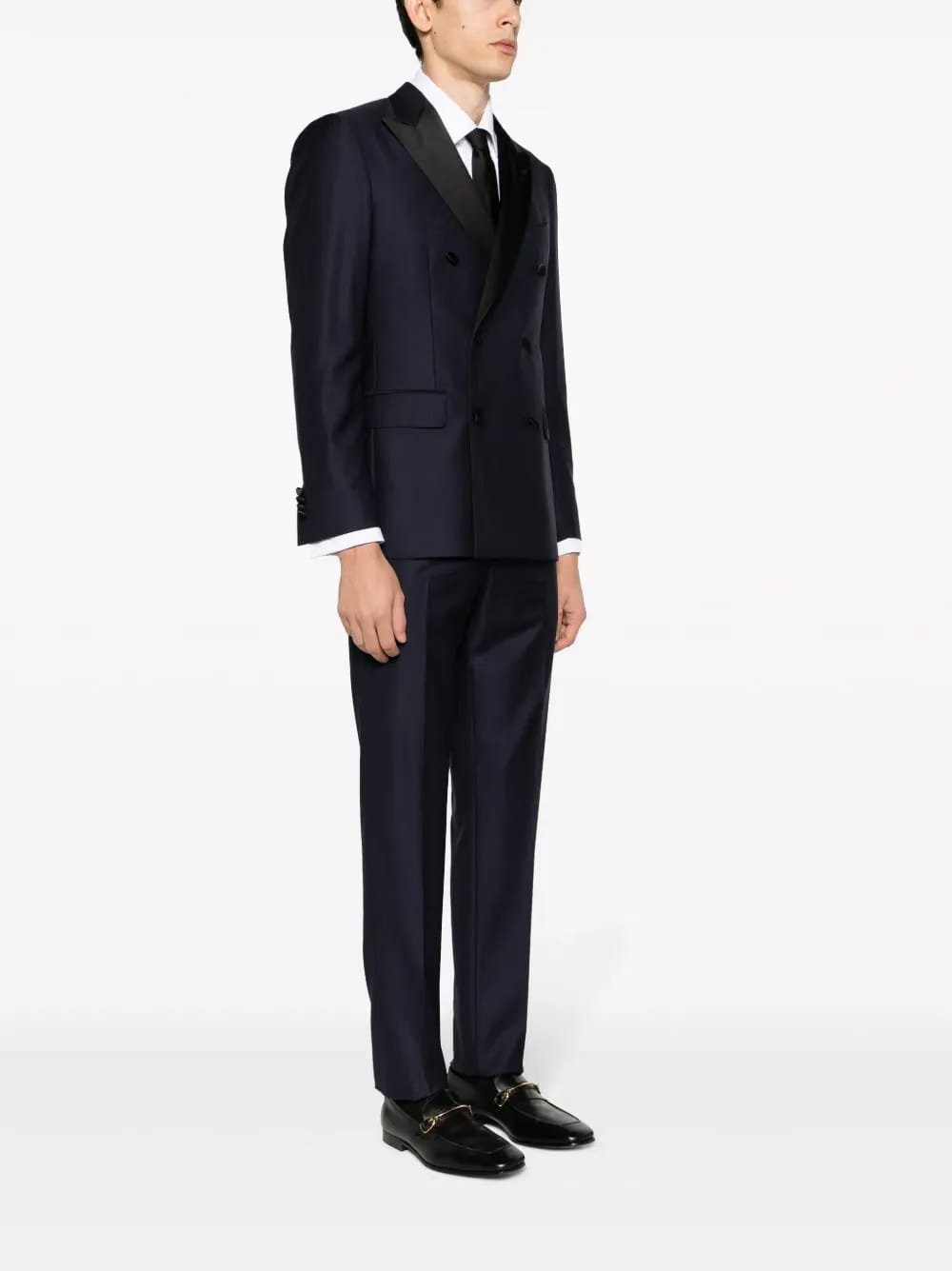 peak-lapels double breasted suit