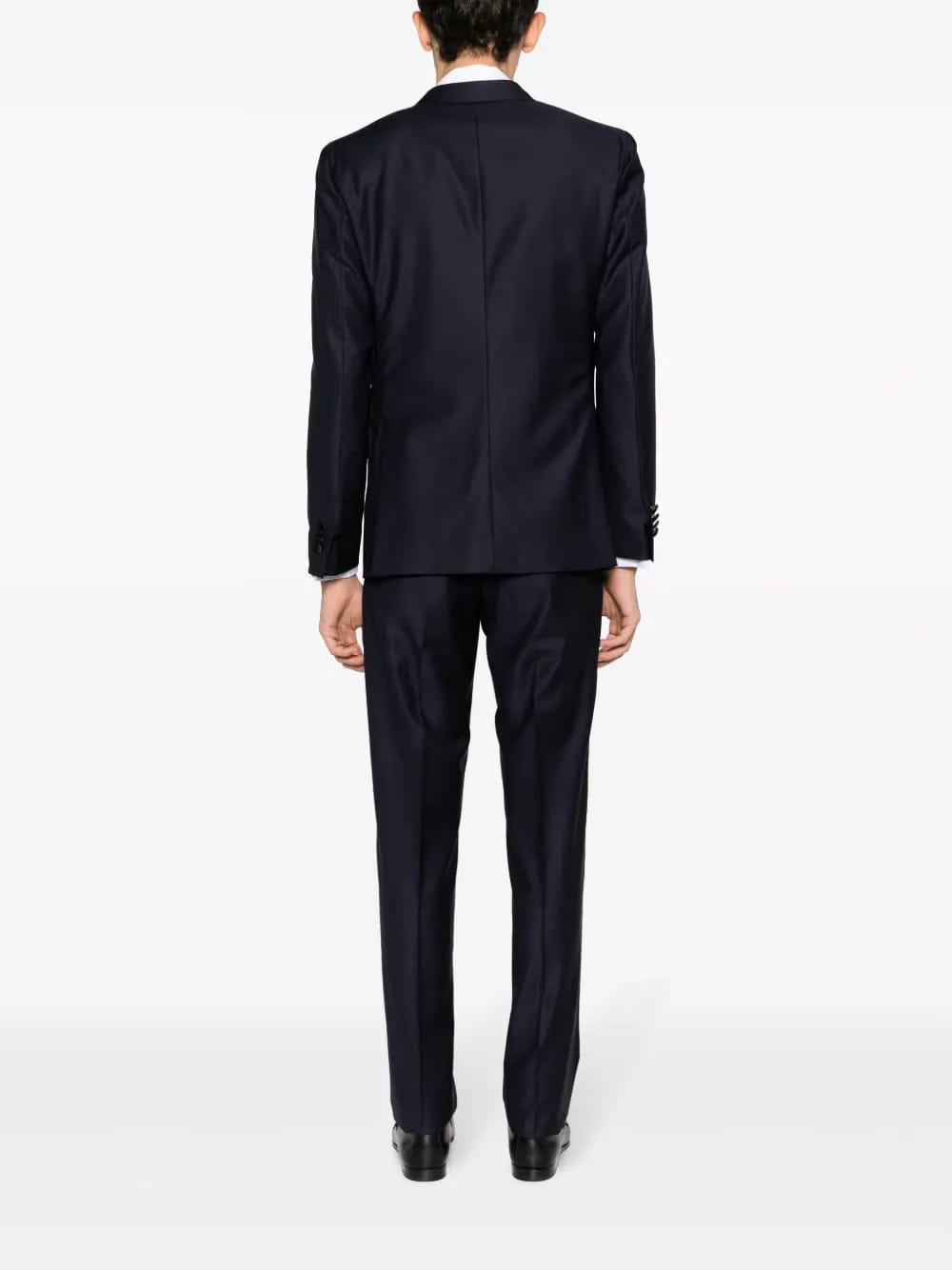 peak-lapels double breasted suit