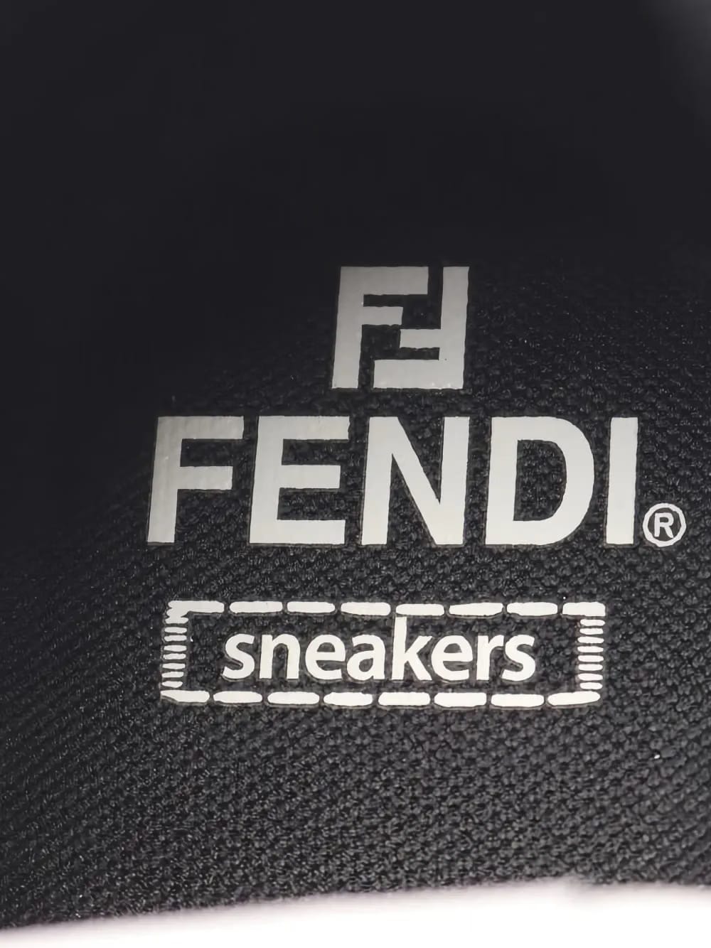 2020s Match leather sneakers