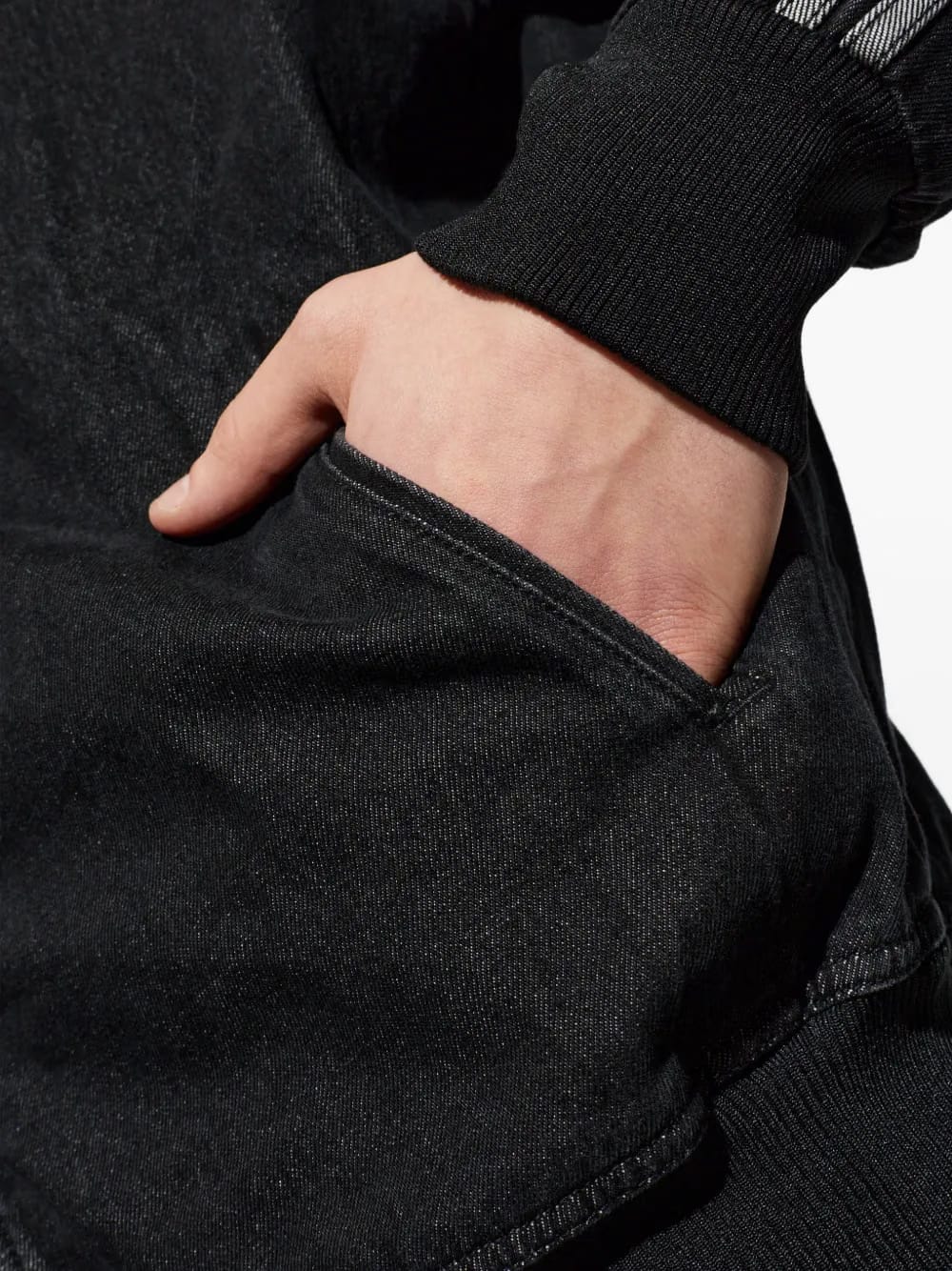 side-stripe zip-fastening jacket