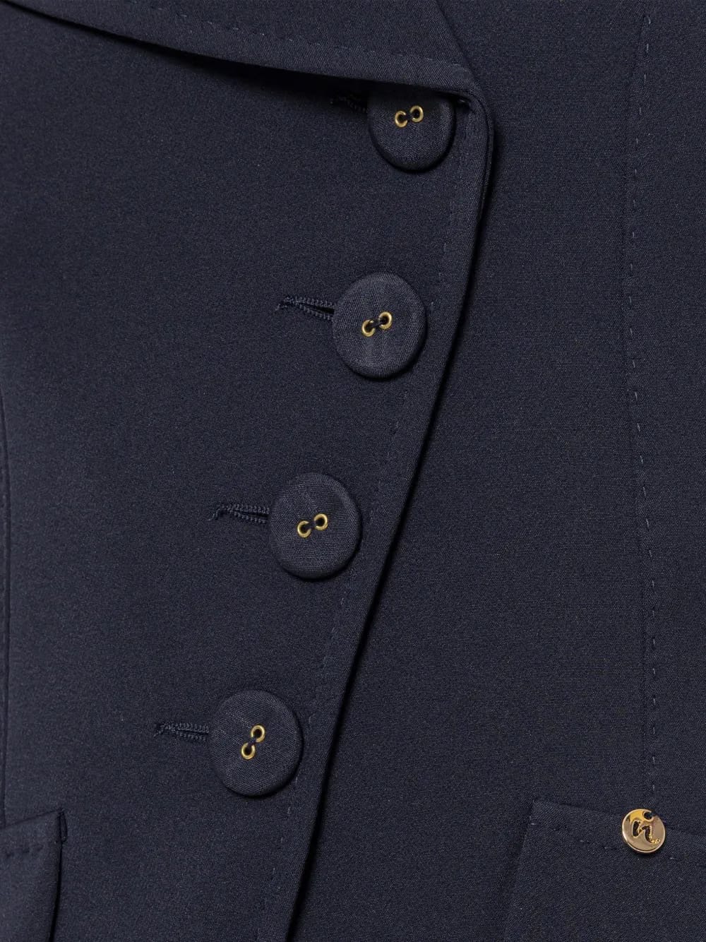 single-breasted tailored vest