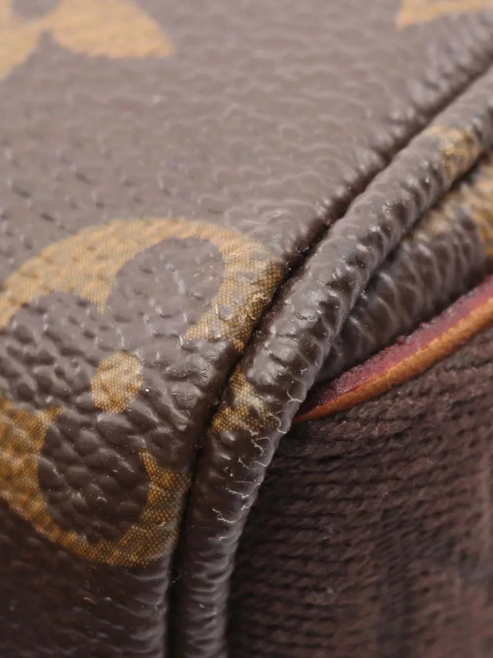 2010 Monogram Trotteur Beaubourg crossbody bag