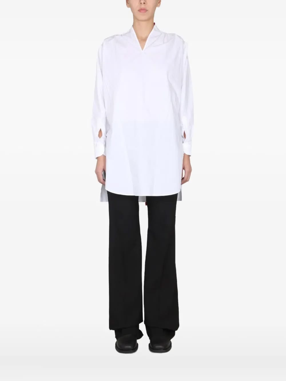 buttoned long-sleeved blouse