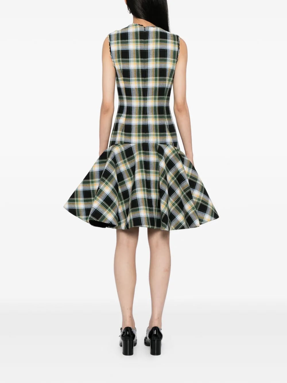 plaid sleeveless wavy dress