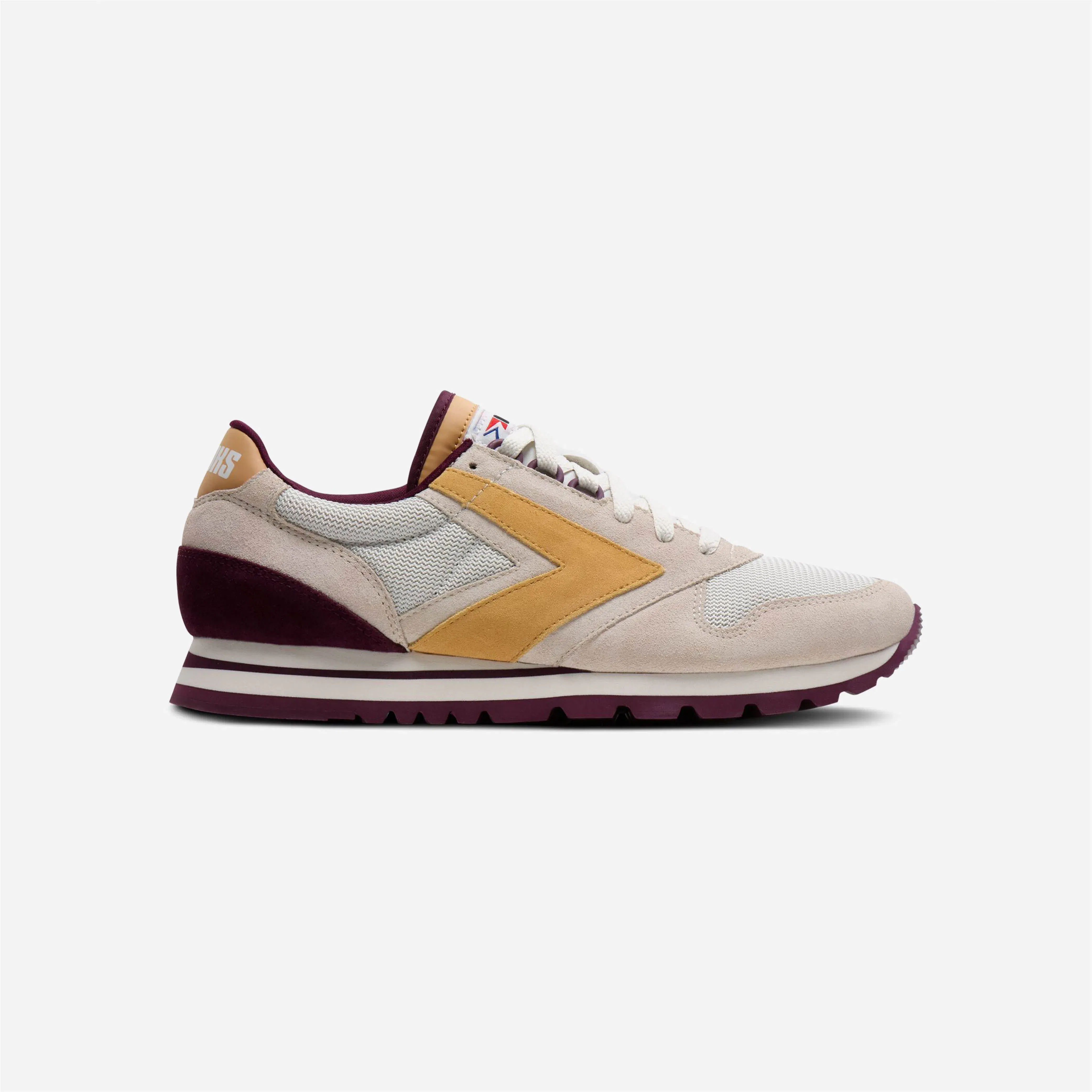 Brooks Chariot Beet Moonbeam Taffy