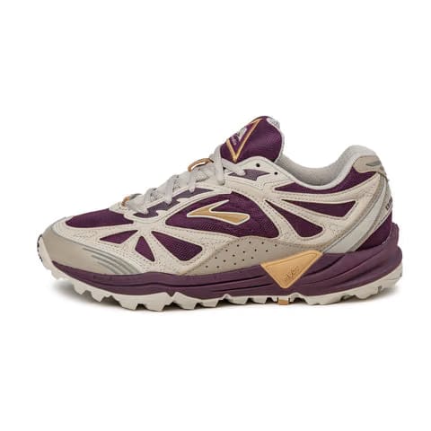Brooks Chariot Beet Moonbeam Taffy