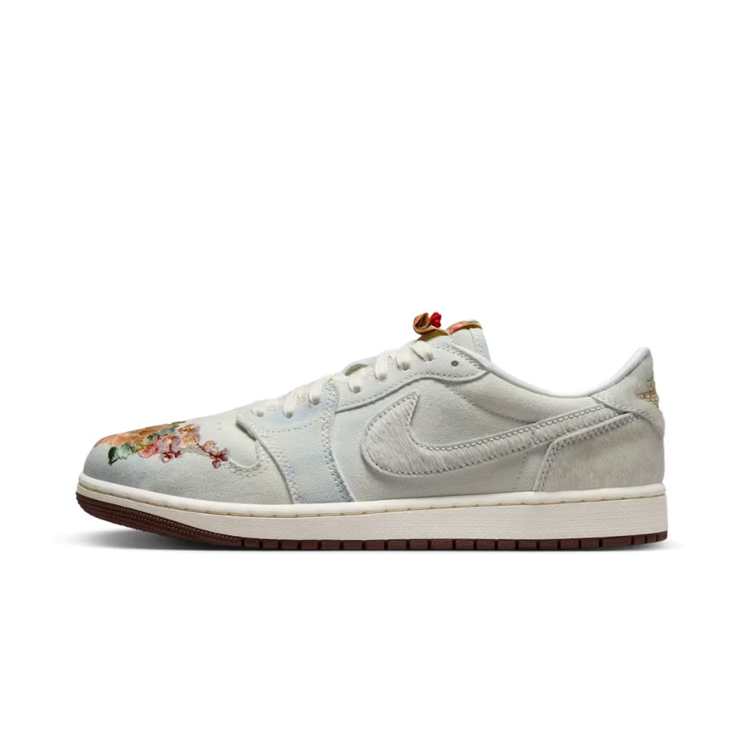 Jordan 1 Retro Low OG Football Grey Sail Light Chocolate