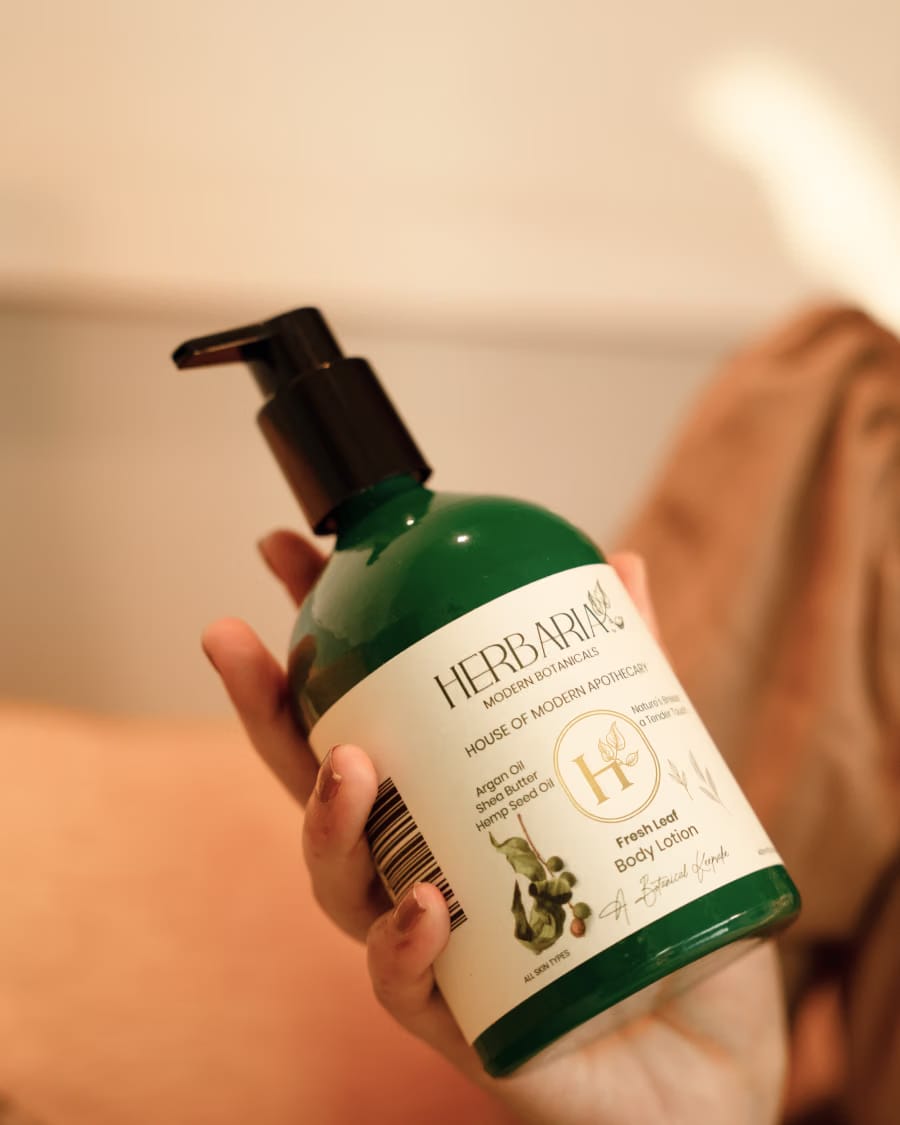 Herbaria - Modern Botanicals Fresh Leaf Body Lotion 400ml
