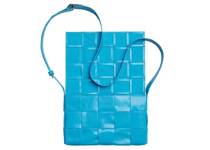 Bottega Veneta Medium Cassette Intrecciato Crossbody Bag Pool