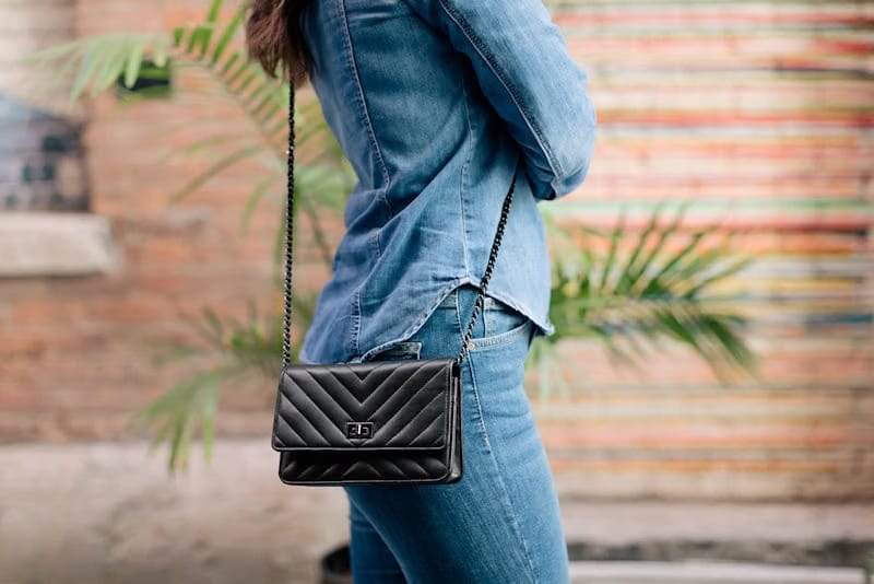 Chanel Reissue 2.55 So Black Quilted Chevron Black