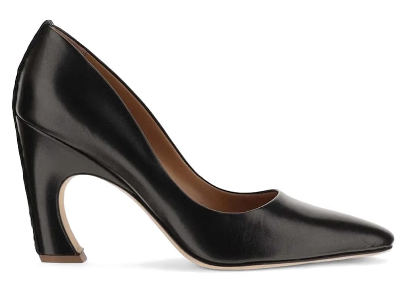 Chloe Oli Pointed-Toe Pumps Black (Women's)
