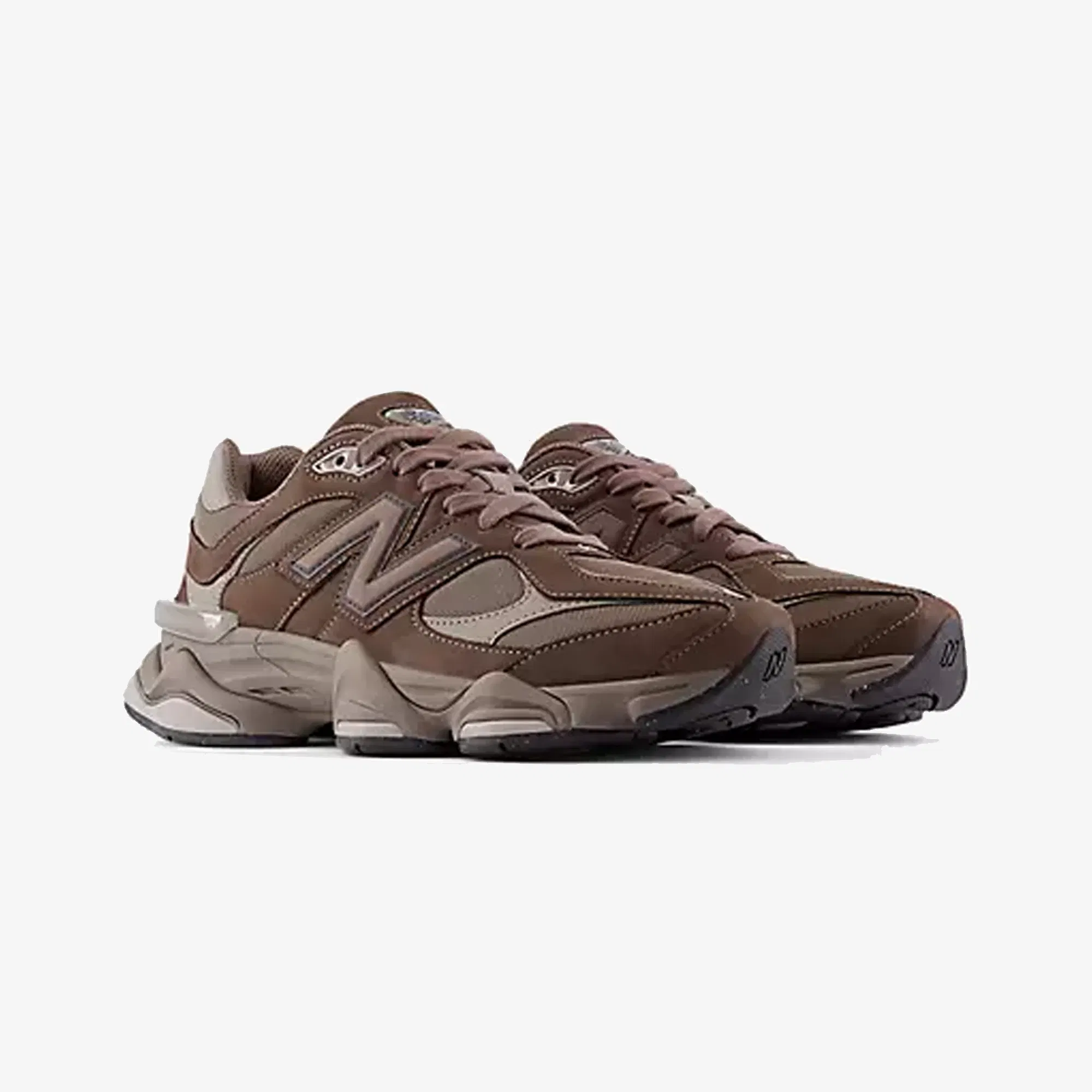 New Balance 9060 { CORTADO/DOCKSIDE