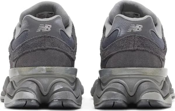 New Balance 9060 Magnet