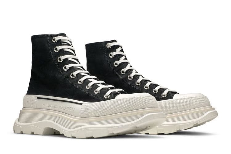 Alexander McQueen Tread Slick Boots Black White
