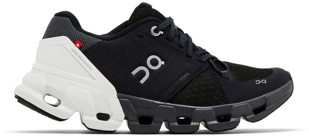 ON Wmns Cloudflyer 4 'Black White'