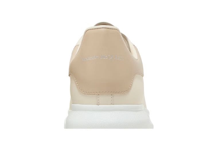 Alexander McQueen Oversized Sneaker Vanilla Pale Beige