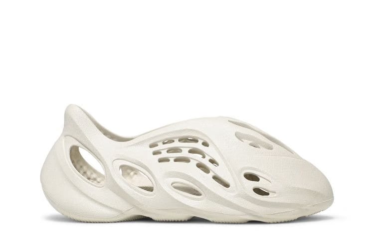 Yeezy Foam RNNR Ararat (2020/2022)