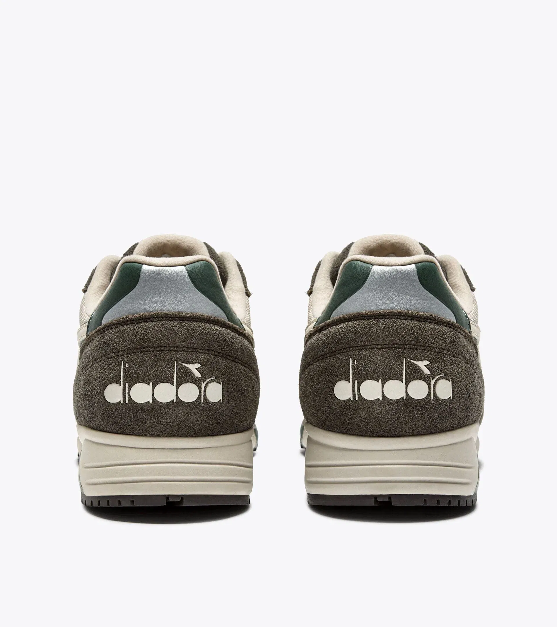 Diadora N902 Tofu /Tarmac/Duck Green
