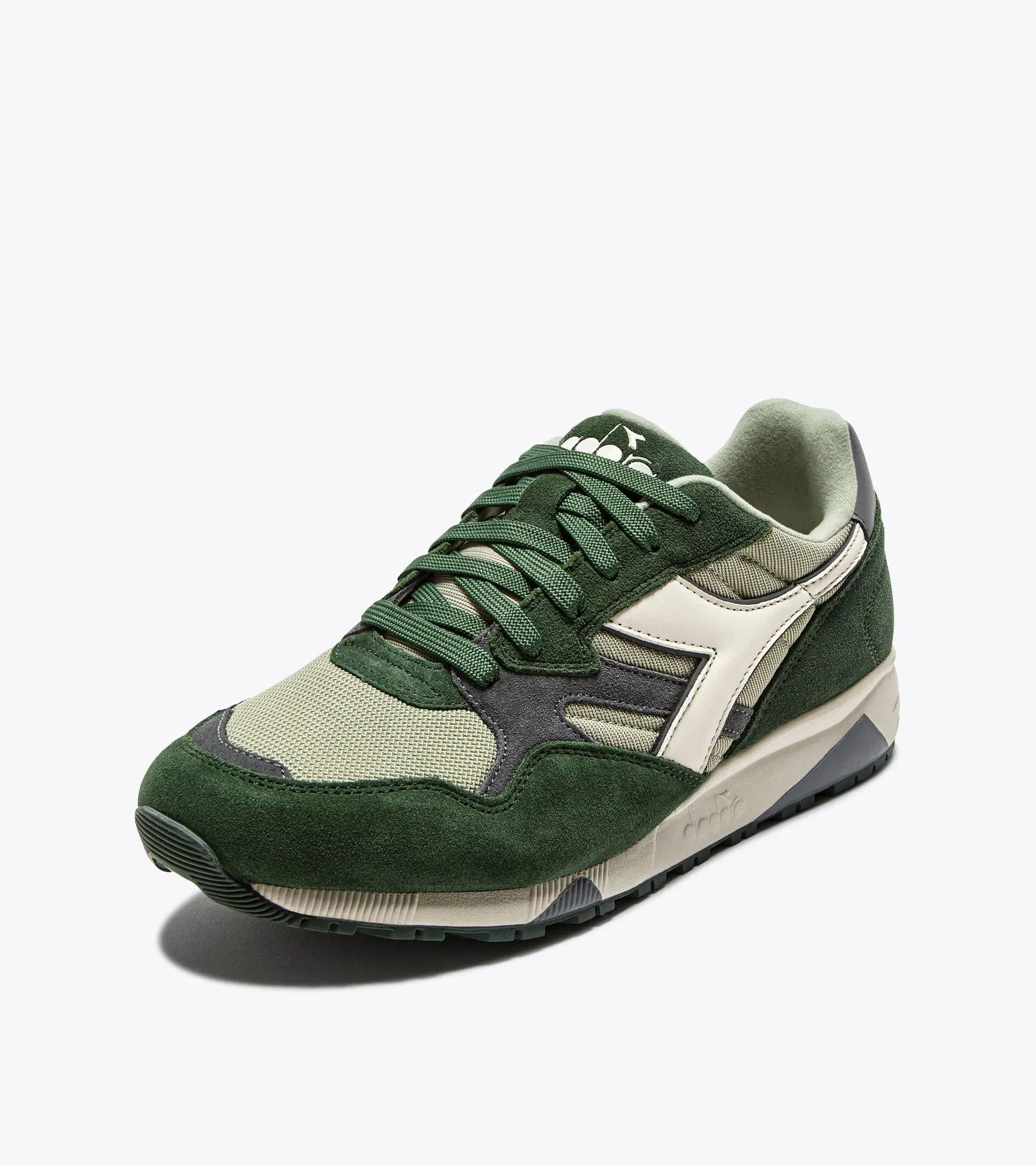 Diadora N902 Tofu /Blk Forest/Steel Gry