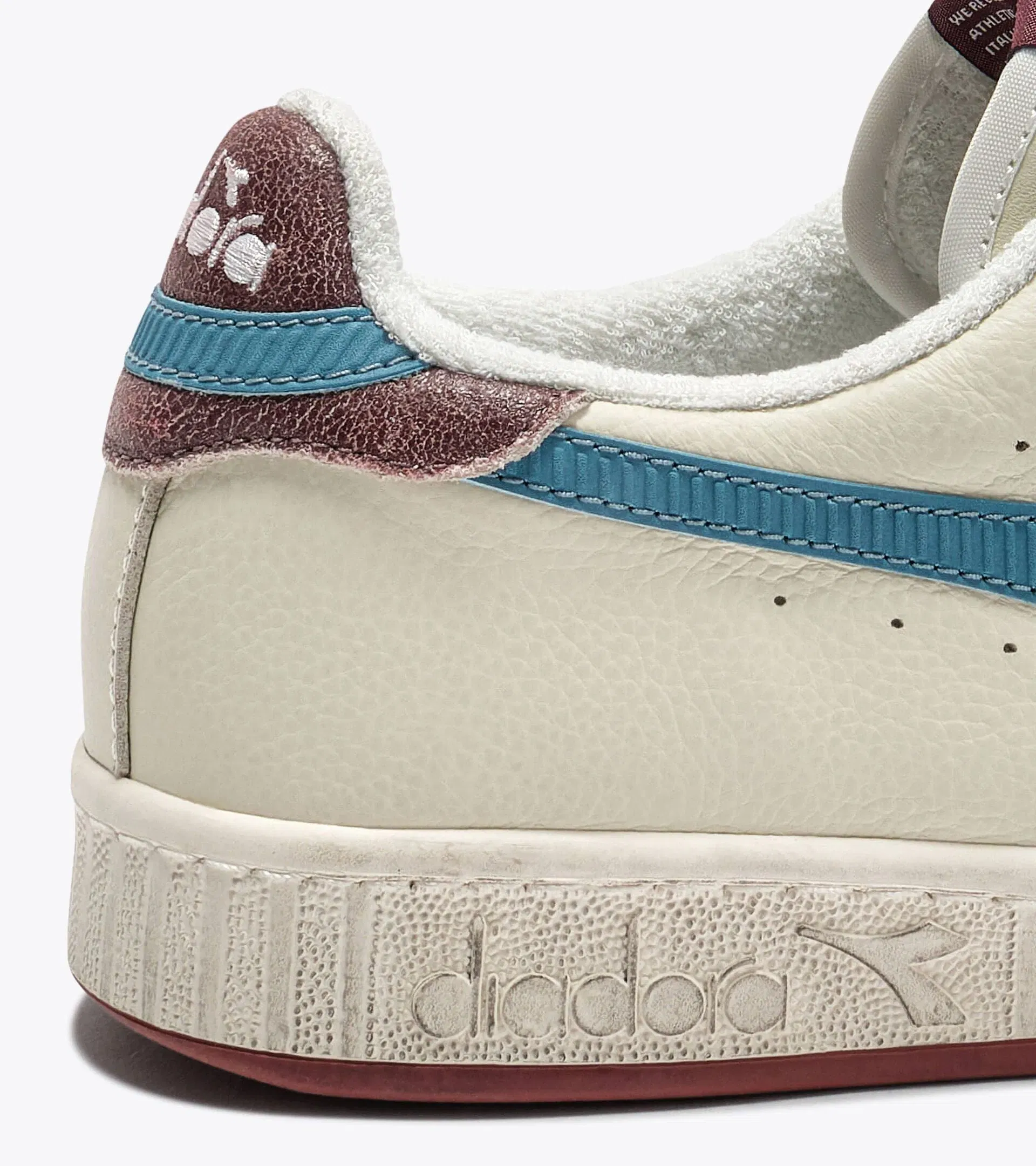 Diadora Game Low Stripes Waxed Sky-Blue Quartz