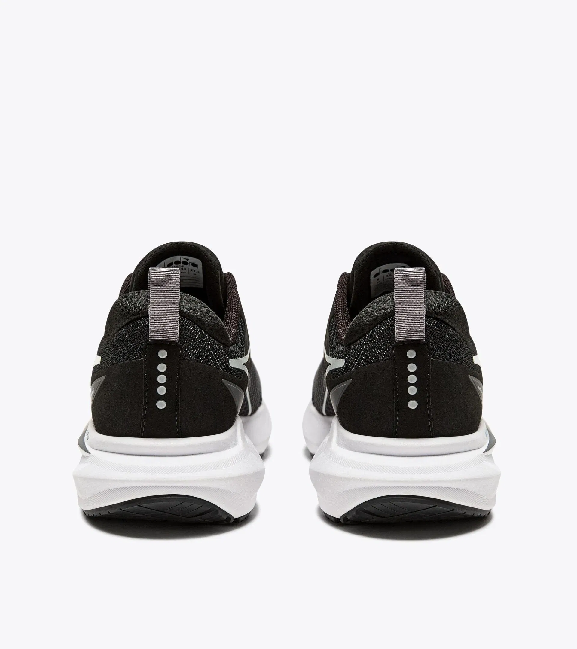 Diadora Mythos Blushield Vigore 3 Black/White (C7406)