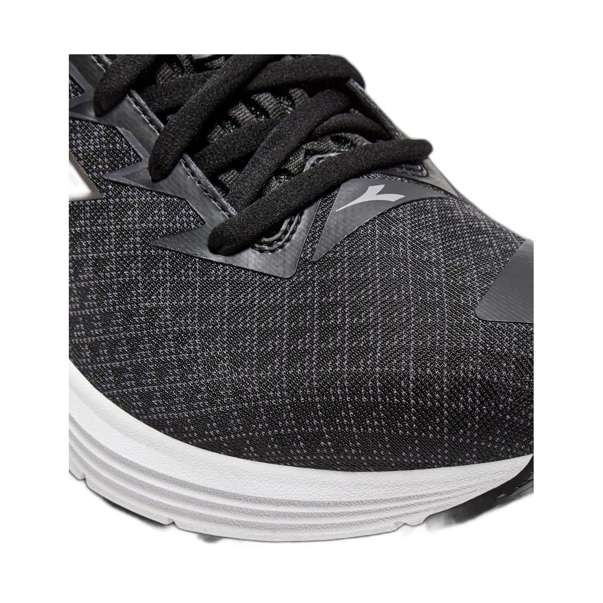 Diadora Mythos Blushield 10 Vortice Hip Black/White (C7406)