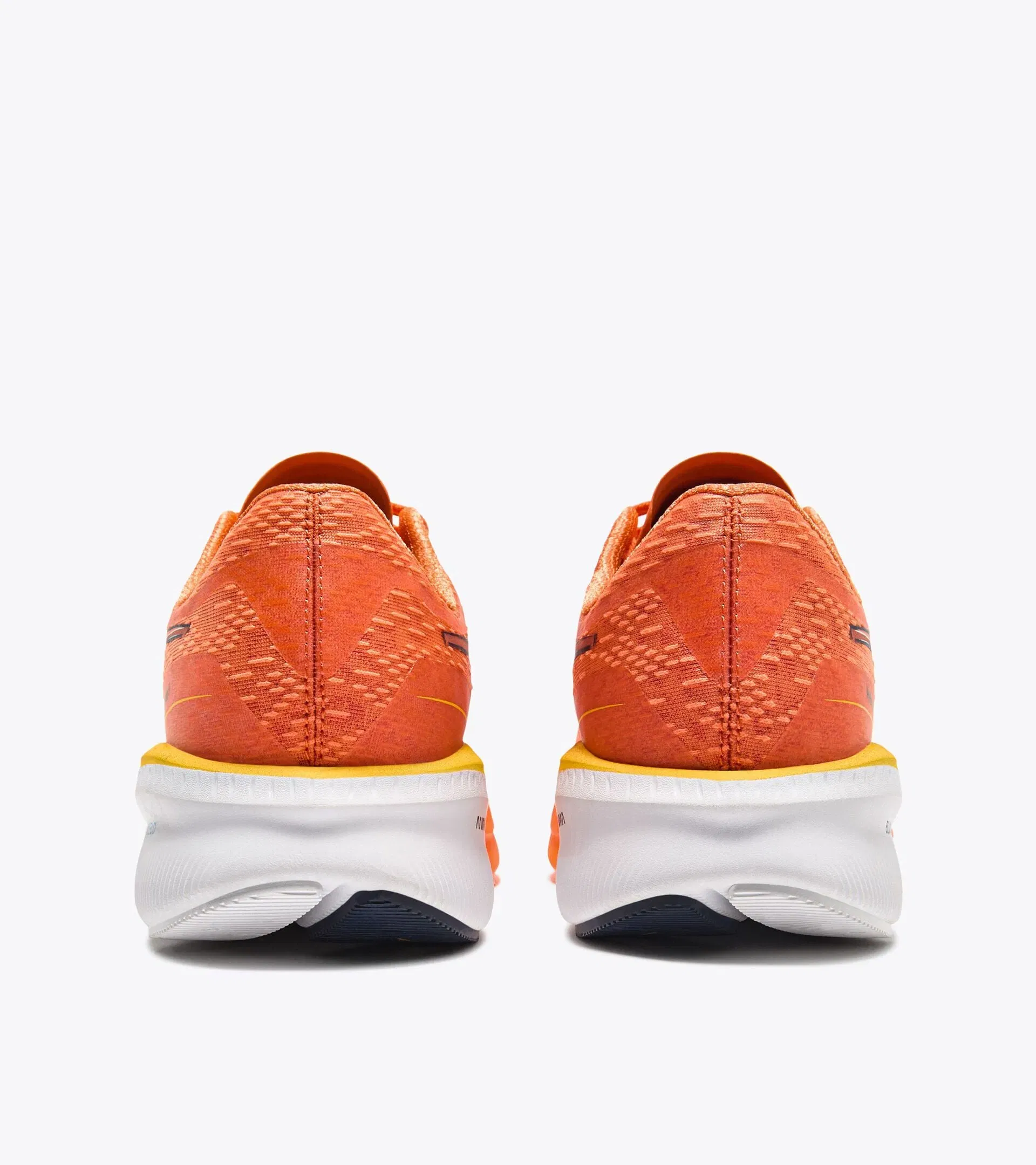 Diadora Mythos Blushield Volo 5 Nectarine/Lemon Chrome