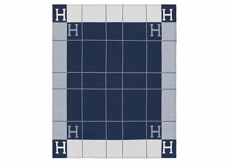 Hermes Avalon III Throw Blanket Ecru/Caban