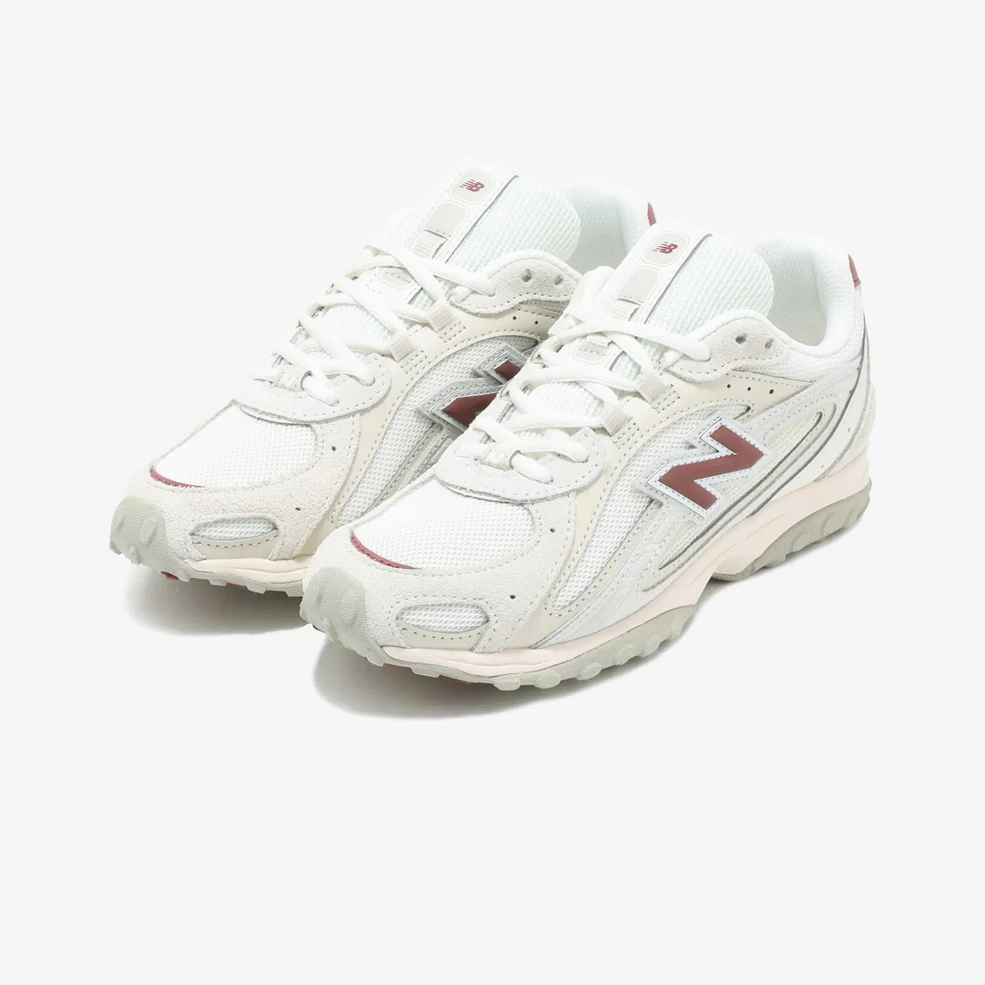 New Balance 204L { BEIGE
