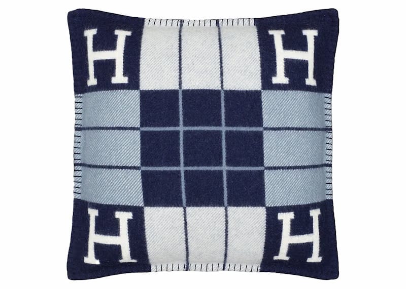Hermes Avalon III Pillow Small Model Ecru Caban