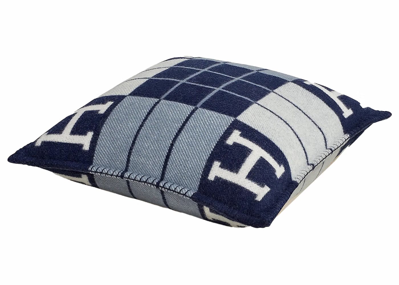 Hermes Avalon III Pillow Small Model Ecru Caban