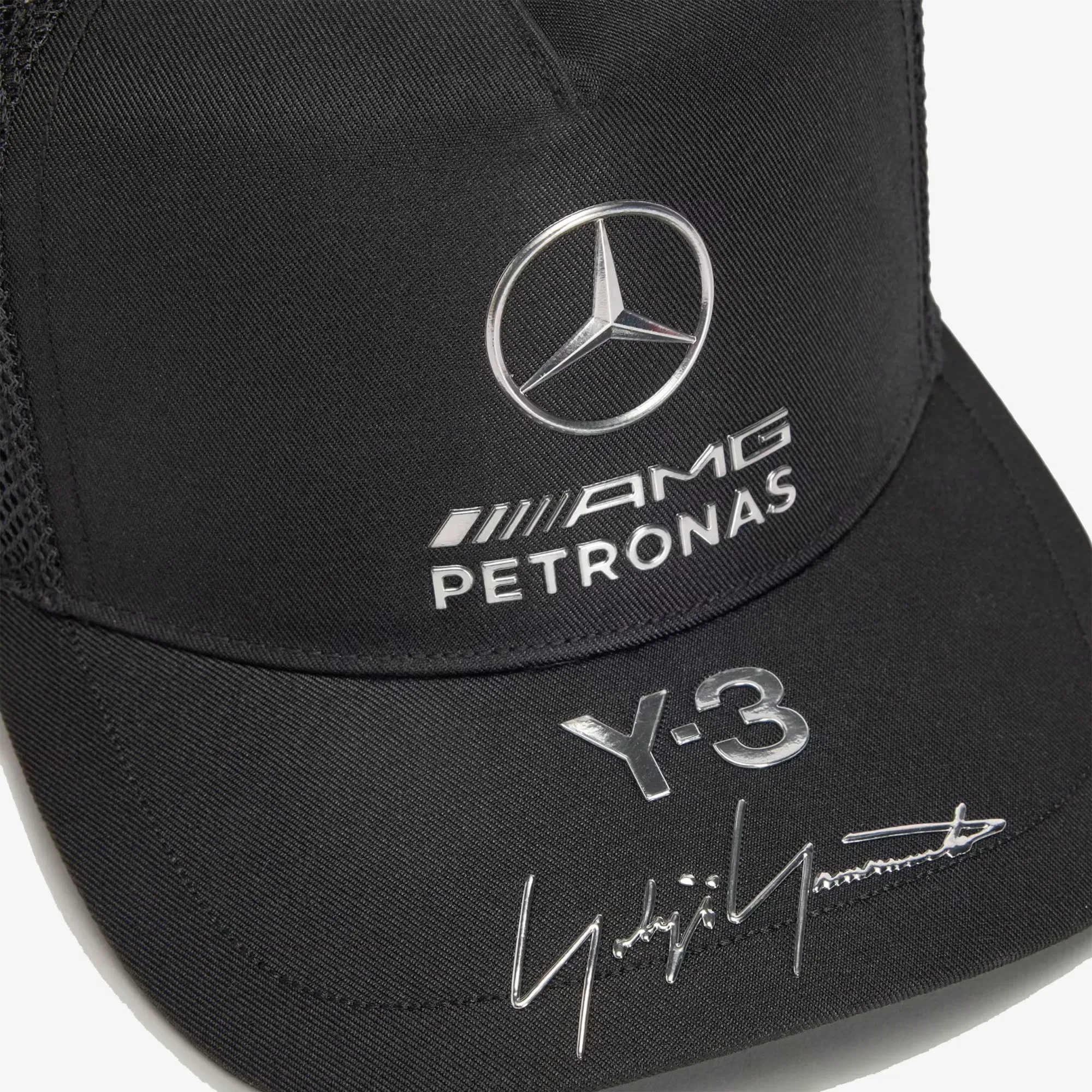 Y-3 MERCEDES-AMG PETRONAS FORMULA 1 TEAM TRUCKER { BLACK