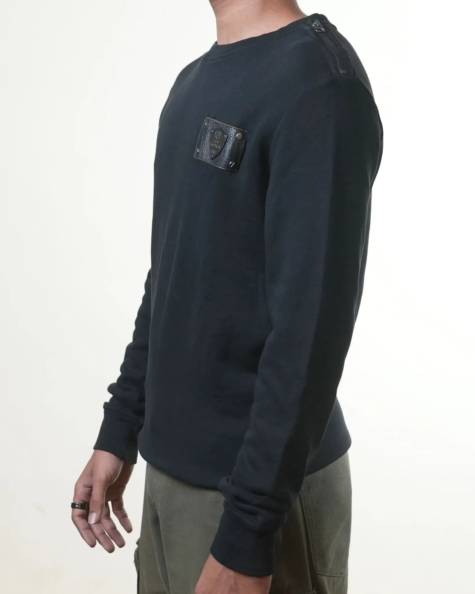 The Emperor Black Sweatshirt (XS)