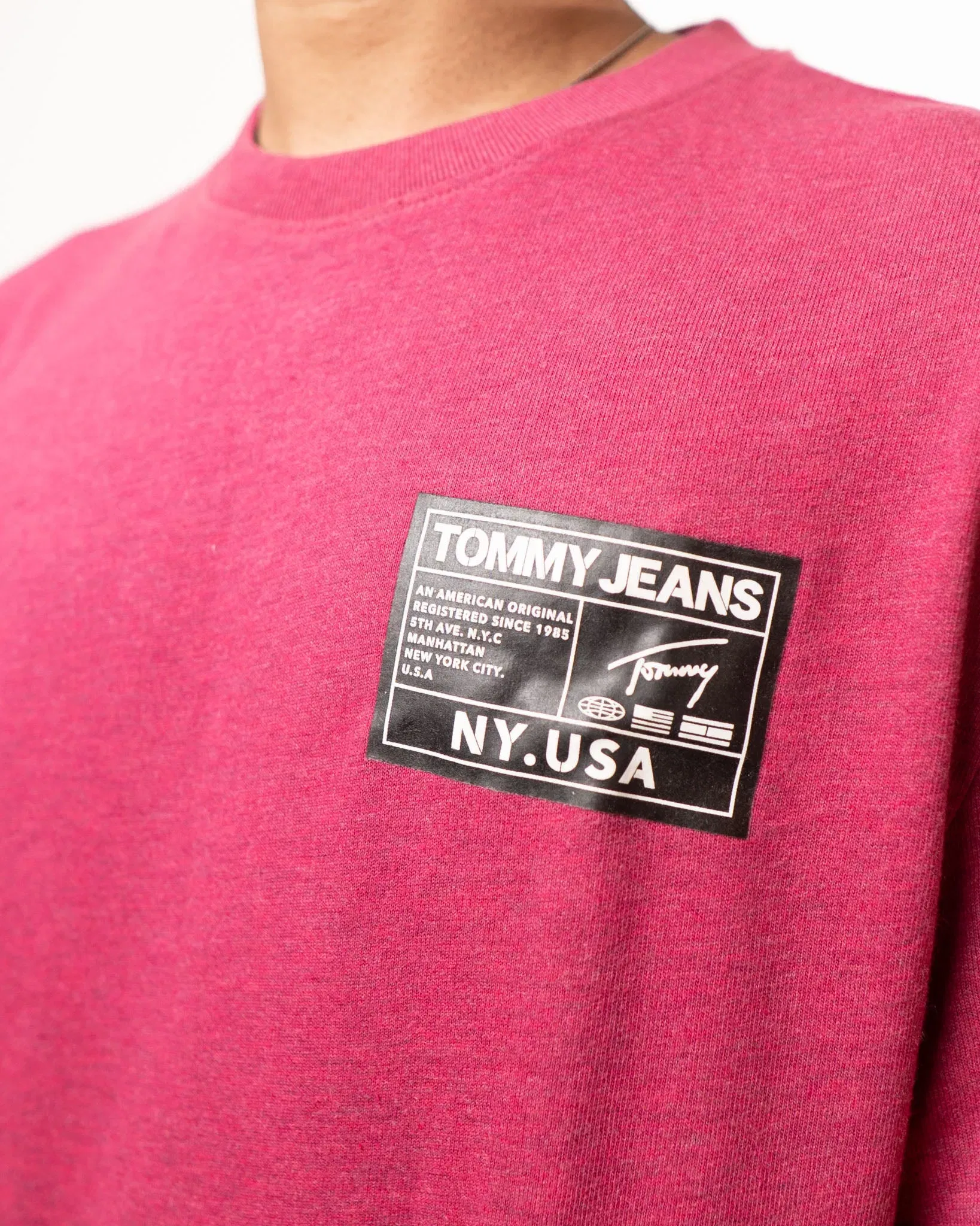 Tommy Hilfiger Pink Crewneck T-Shirt (M)