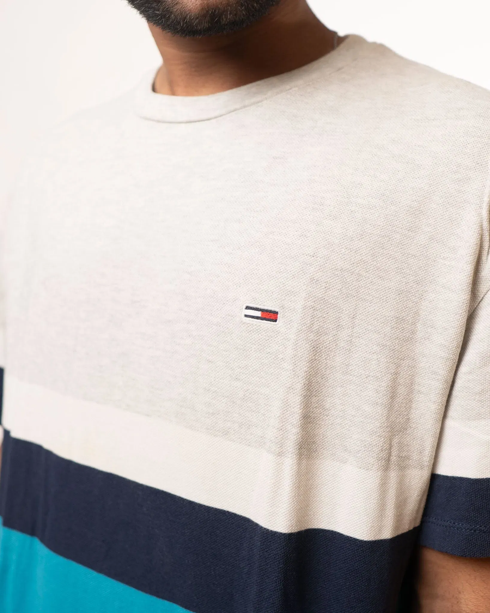 Tommy Hilfiger Grey White Blue Colourblocked T-Shirt (M)