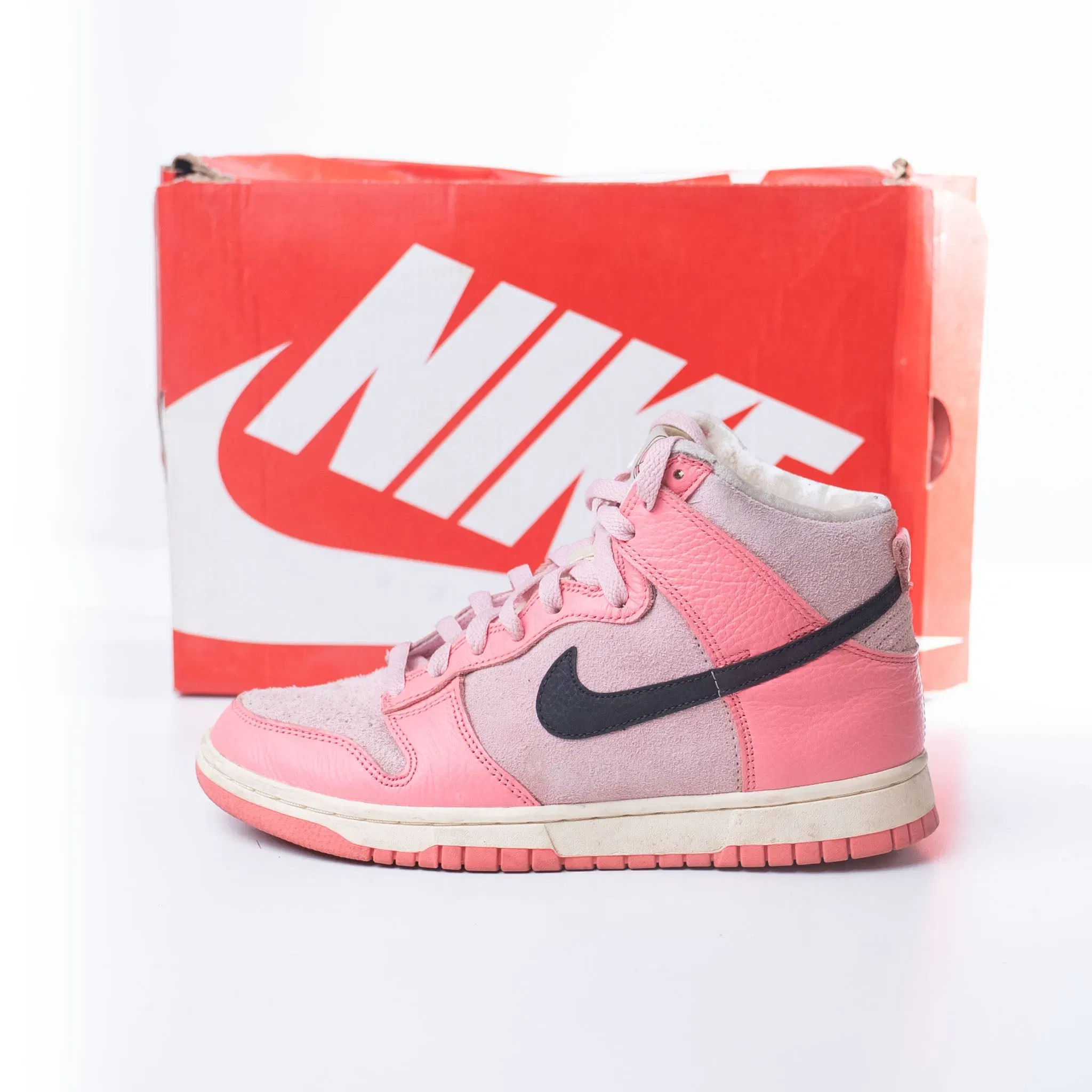 Nike Dunk High Hoops Pack Pink (UK 6)