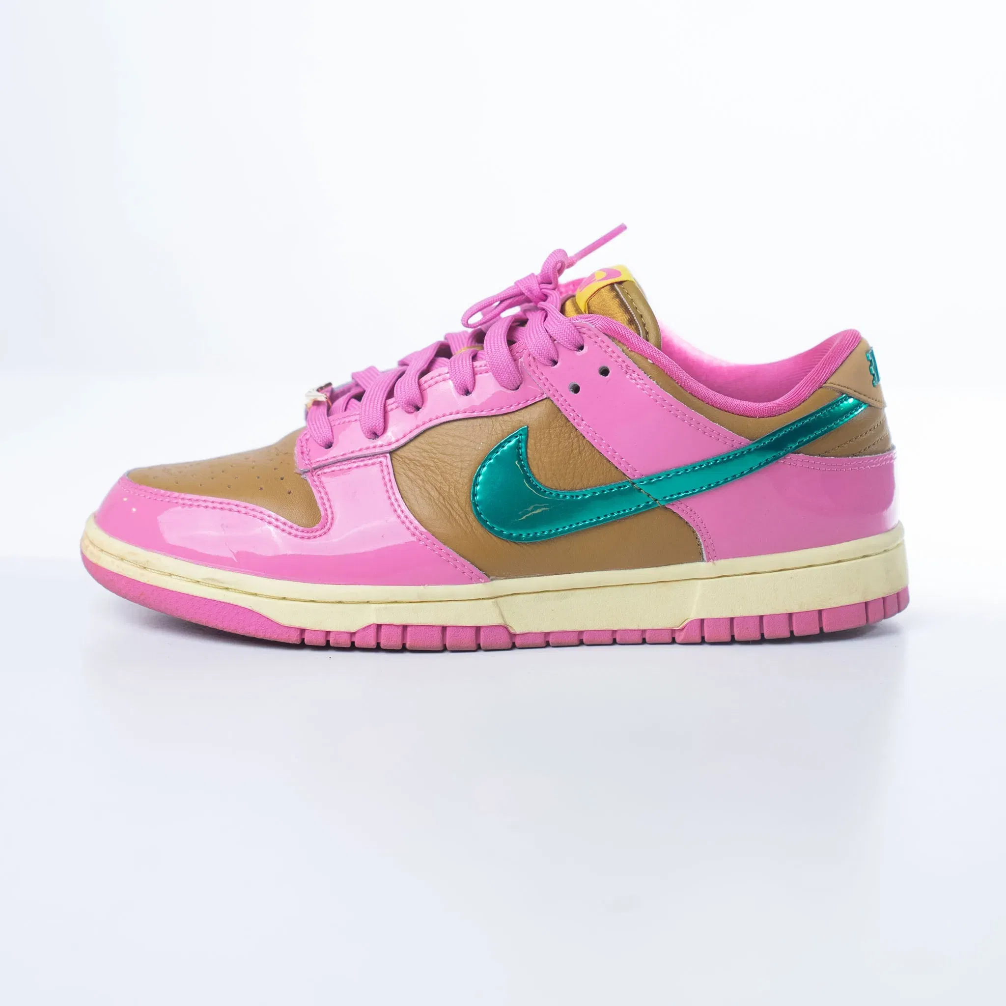 Nike Dunk Low Parris Goebel (UK 6.5)