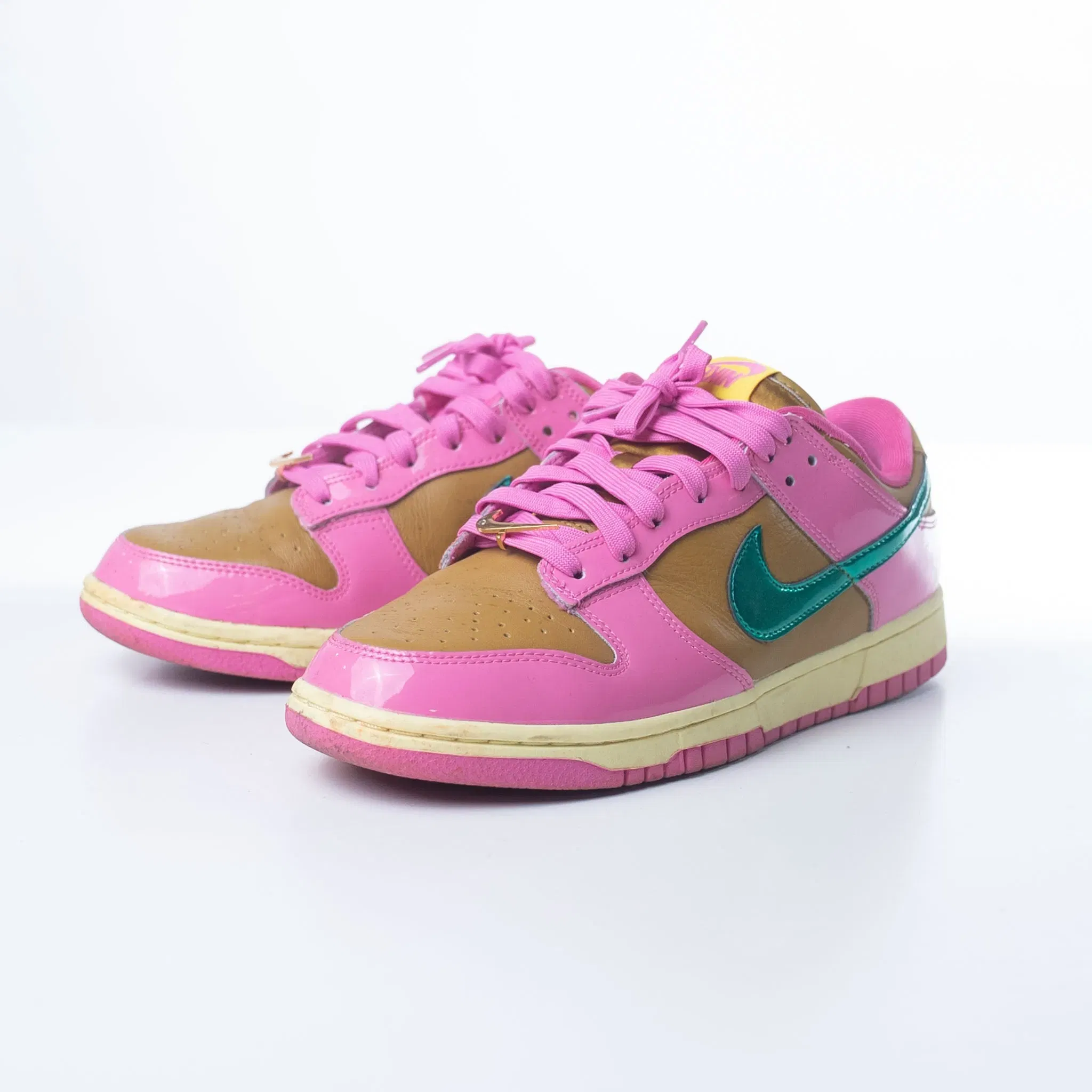 Nike Dunk Low Parris Goebel (UK 6.5)
